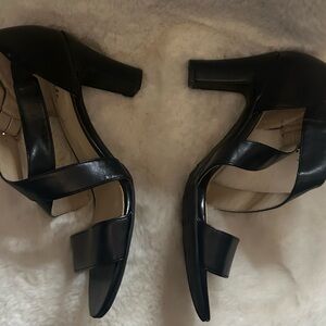 Life Stride Black Strappy Heels